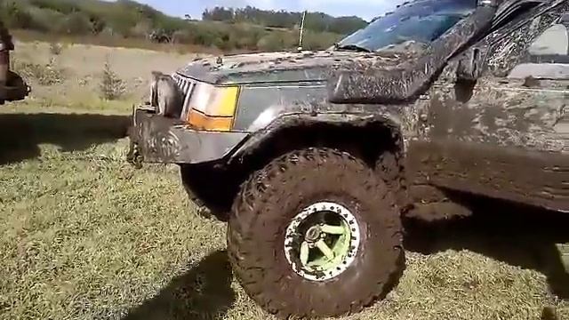TOYOTA 4.2 VS NISSAN TERRANO 1 3.0, NISSAN MANDA ??, MUD 4X4 ZUMBALACAZAN ZUMBAOS, GRAND CHEROKEE смотреть онлайн