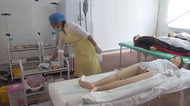 ДИАНА жоғары медицина колледжі Касенова А.Қ. Тақырыбы: Халі ауыр әйелдің жыныс мүшесін жуу