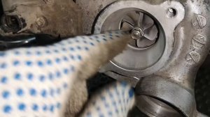 Toyota Land Cruiser 200 - сразу три беды с турбиной на одной машине.