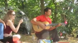 Я бычок подниму,горький дым затяну...