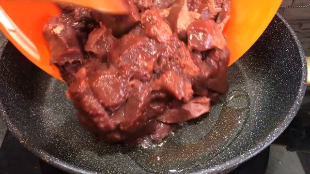 Вкусная и сочная ГОВЯЖЬЯ ПЕЧЕНЬ в сметанном соусе