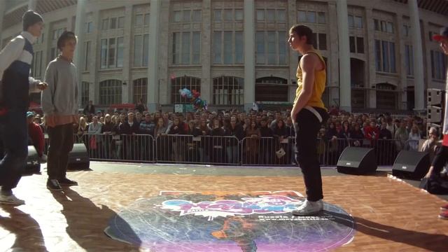 Maya 2012 finals 32 X vs Alcolil & Molochnik смотреть онлайн