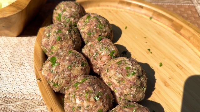 Суп с фрикадельками и с горохом. смотреть онлайн