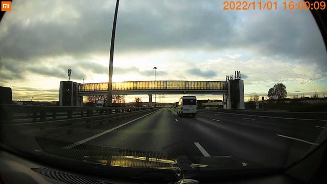 Посадка во Внуково. Вид с Киевского шоссе. смотреть онлайн