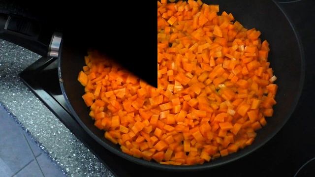 Кабачковая икра. Икра из кабачков как в детстве. Как приготовить кабачковую икру. Кабачки рецепты смотреть онлайн