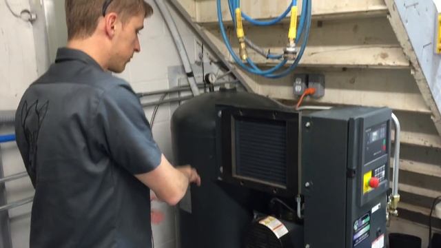 Rotary Screw Air Compressor - Who Knew! смотреть онлайн