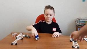 Фингер Футбол Finger Kickers Настольная игра Пальчиковый футбол Крутая игрушка для пальцев