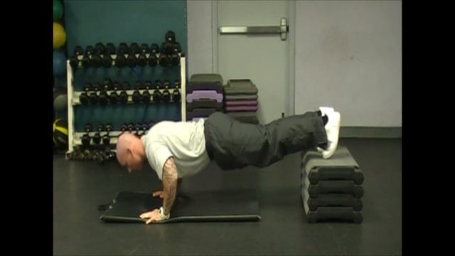 Winnipeg Personal Trainer-Push Up Feet Elevated. смотреть онлайн