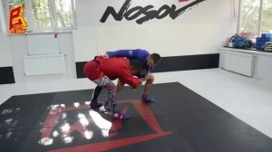 Самый ТРАВМООПАСНЫЙ болевой / Узел плеча ногами - Ядвига / Техника Самбо