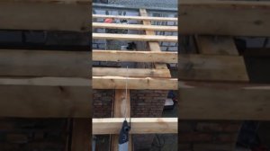 Крепление потолочных лаг будущий мансарды