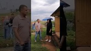 Пой мальчик . С