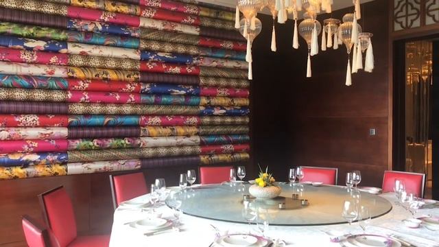 Боже, люди, я в раю или Зачем выбирать отель MGM Grand 5 в Ялунбэй на острове Х смотреть онлайн