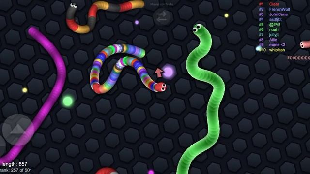 играю в Slither.io с песней Сектор Газа бомж смотреть онлайн