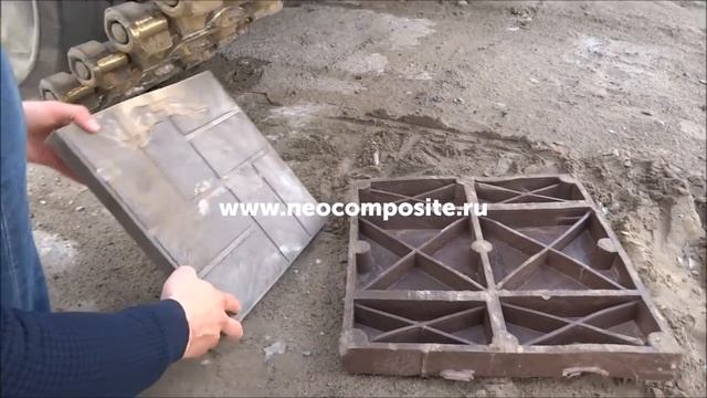 Танк против полимерпесчаной брусчатки
