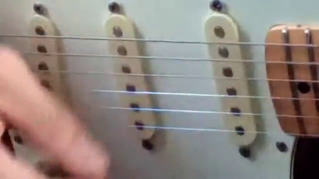 FENDER stratocaster japon 1990--"squier series"--mics custom shop 54' смотреть онлайн