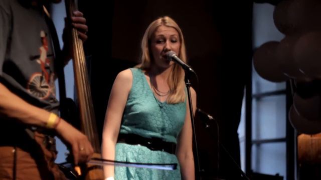 Ольга Лишина и Алексей Орлов - "Слушай" смотреть онлайн