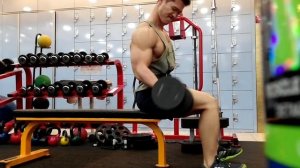 Dumbbell curl 20kg