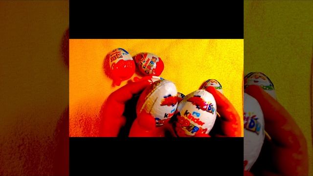 Candy's Kinder ASMR lollipops satisfying video relaxing Kinder Joy, Kinder Surprise #shorts (11)