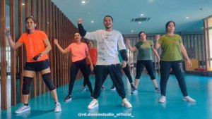 Zumba / Bollywood zumba fitness/ tribute India army/ workout