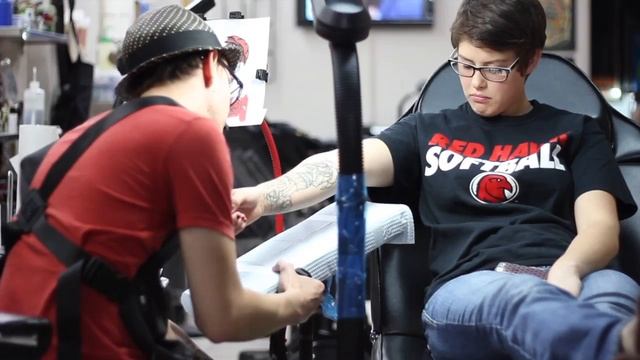 Royal Flesh Tattoo and Piercing Chicago Artist Joshua Clay смотреть онлайн