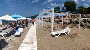 Пляж "Дельфин" , всего 2 кабинки для переодевания!  А "Тушканчик" порадовал!?ЛАЗАРЕВСКОЕ СЕГОДНЯ?