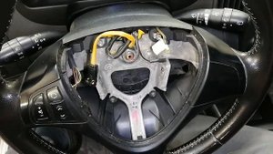 Hyundai I30 Steering Wheel removal - How to
