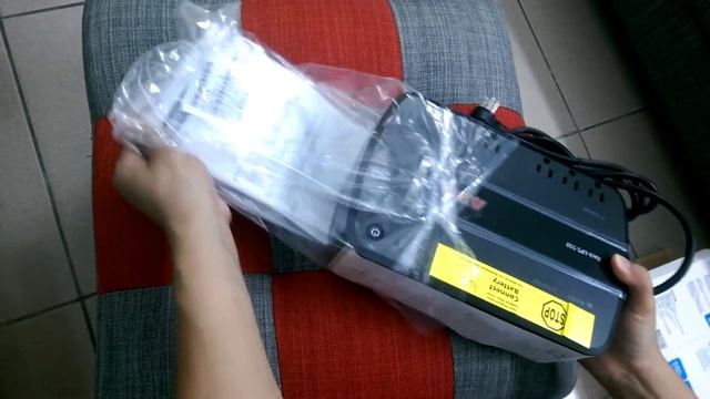 不斷電系統 APC Back UPS 550 開箱 Unboxing смотреть онлайн