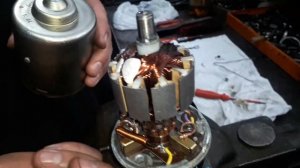 Замена щёток моторедуктора стеклоочистителя ВАЗ 21099.