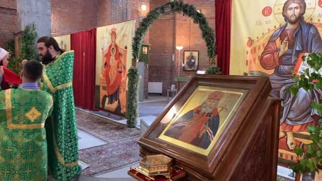 Божественная Литургия в праздник Святой Троицы. Великая вечерня с чтением коленнопреклоненных молит смотреть онлайн