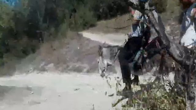 Катаюсь на ослике в горах