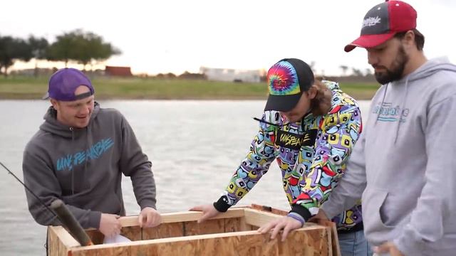 Surviving 24 Hours In My Lego Tank - EXTENDED смотреть онлайн