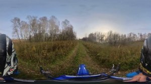 Лайтовое эндуро (нет) с камеры 360градусов вокруг, можно смотреть в любую сторону. Поворот не  туда