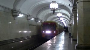 Диагностический поезд- лаборатория Синергия-1 в Московском метро.