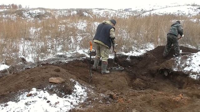 ВОТ ЭТО ДА !!! ОТКОПАЛИ КРАСНЫЙ УГОЛ С ИКОНАМИ !!! смотреть онлайн