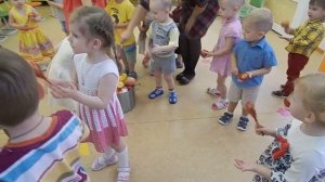 Танец "Варим варенье", обе группы