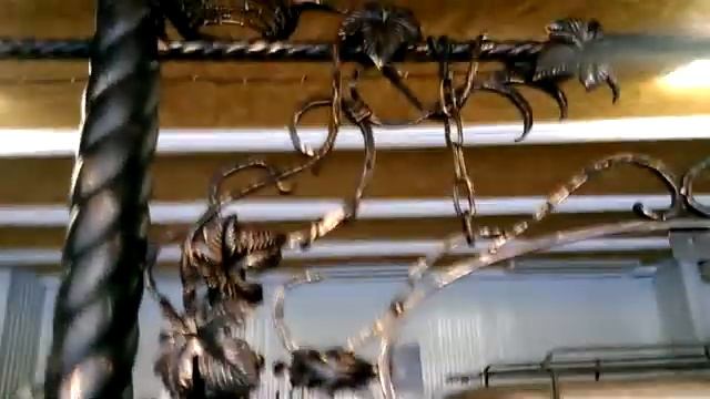Кованые перила виноградная лоза.