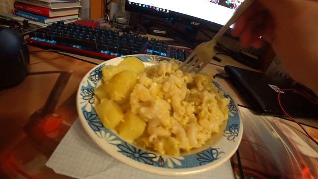 Как выжить на 1000р в месяц в России?Бомж еда.Реально ли жить на 1000р в месяц?День 26 смотреть онлайн