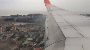 Посадка в аэропорту Сочи – Boeing 737-800, SmartAvia