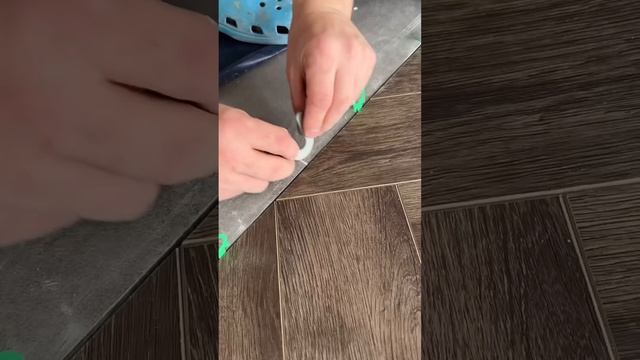 Укладка кварцвинила ёлочкой. смотреть онлайн