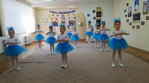 Танцевальный ансамбль "Маленькие звёздочки" - Детский танец "Танец кукол"