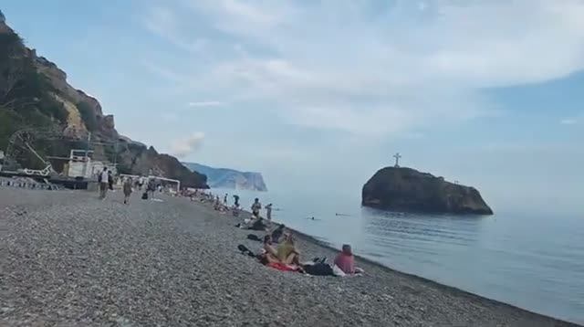 Яшмовый пляж на мысе Фиолент. Севастополь | © 2023
