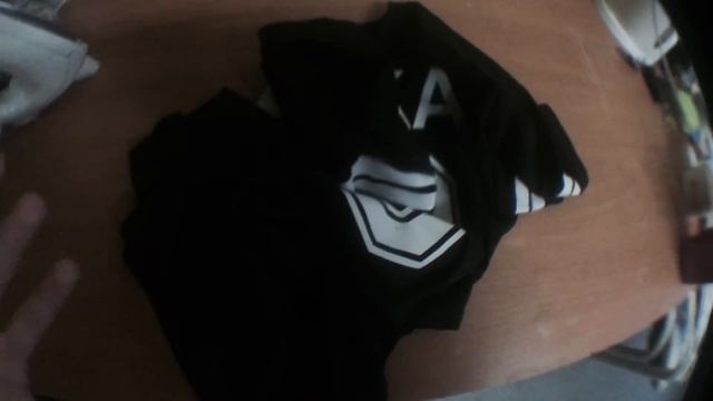 Как быстро погладить футболку? смотреть онлайн