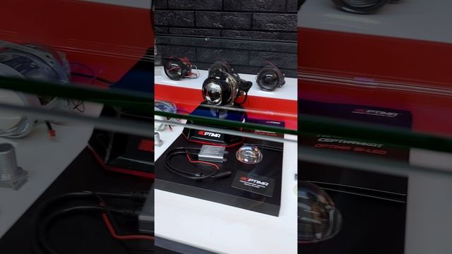 Розничный магазин Москва ТЦ Автомобили