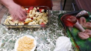 РЫБА НА ОВОЩНОЙ ПОДУШКЕ В ДУХОВКЕ!