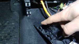 снятие задней панели воздуховода дефлектора vw Passat B8