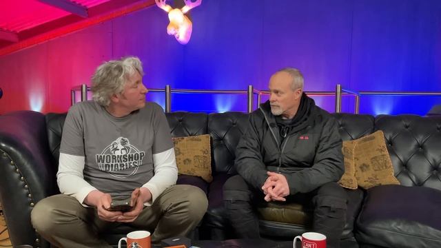 How To Laser Clean A Rusty Range Rover Chassis | Workshop Diaries | Edd China смотреть онлайн