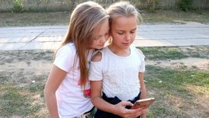 Подруга предала Диану и Максим предатель