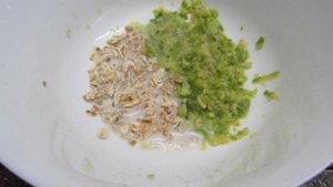 Запеченные котлеты из говядины с кабачком и овсяными хлопьями