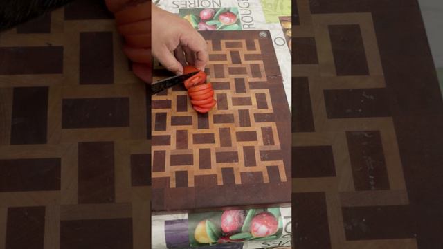 Салат с омлетом  #еда  #рецепт  #салат  #вкусно  #простойрецепт  #закуска  #чтоприготовить  #колбаса