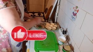 НОВОГОДНИЙ СТОЛ: Тарталетки с красной рыбой и творожным сыром.